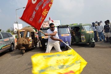 Rickshaw Challenge in India from the Travel Scientists. Take to the highways and byways of India and race tuk tuks on five different routes: the Classic Run, Malabar Rampage, Tamilnadu Run, Deccan Odyssey and Mumbai Xpress let you explore all of Southern India.